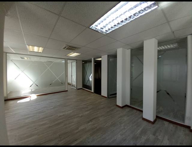360M² OFFICE TO LET IN BRYANSTON